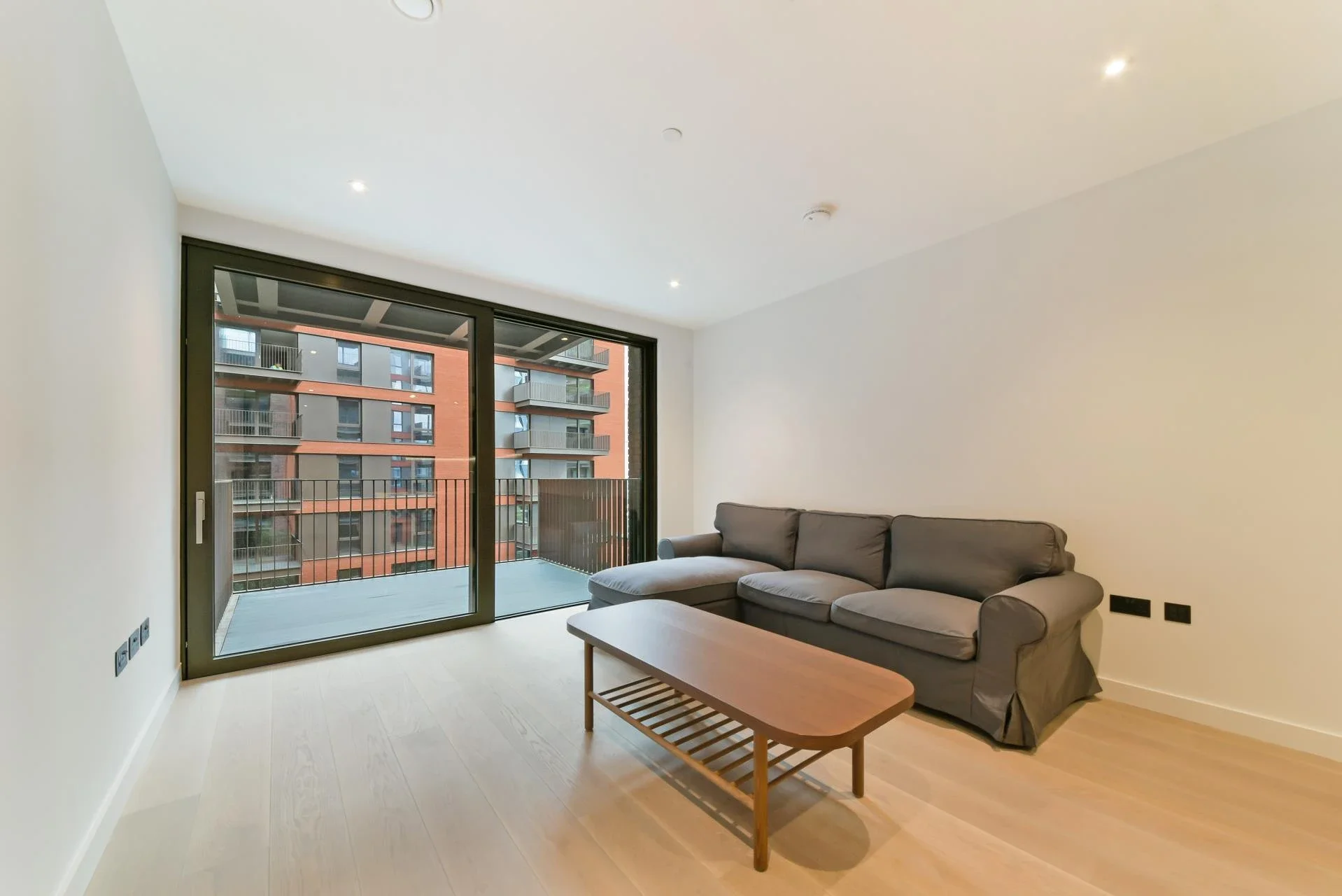 Flat New Union Square in Greater London