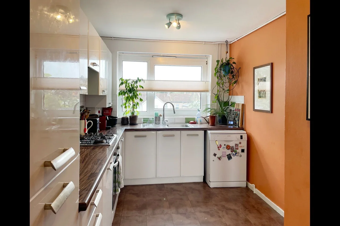 Room Chatsworth Road in Greater London
