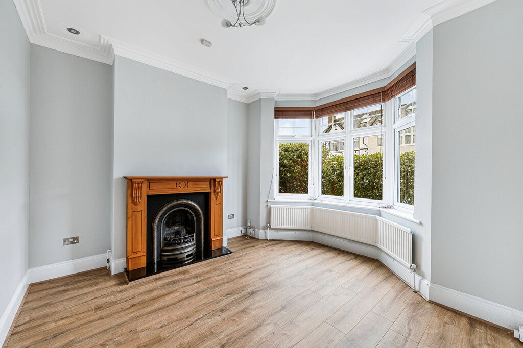 House Windmill Road in Greater London