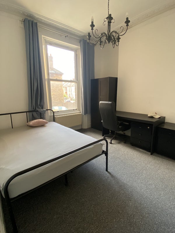 Room Herschell Road in Greater London