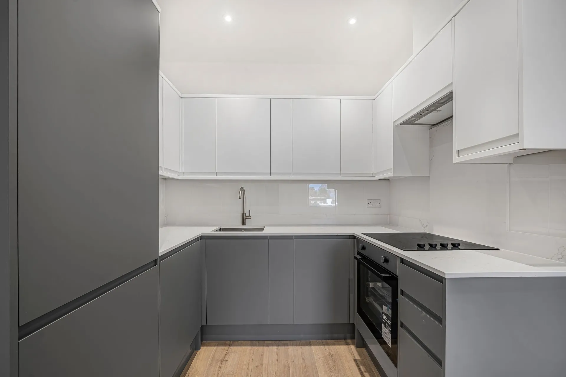 Flat West Square in Harlow