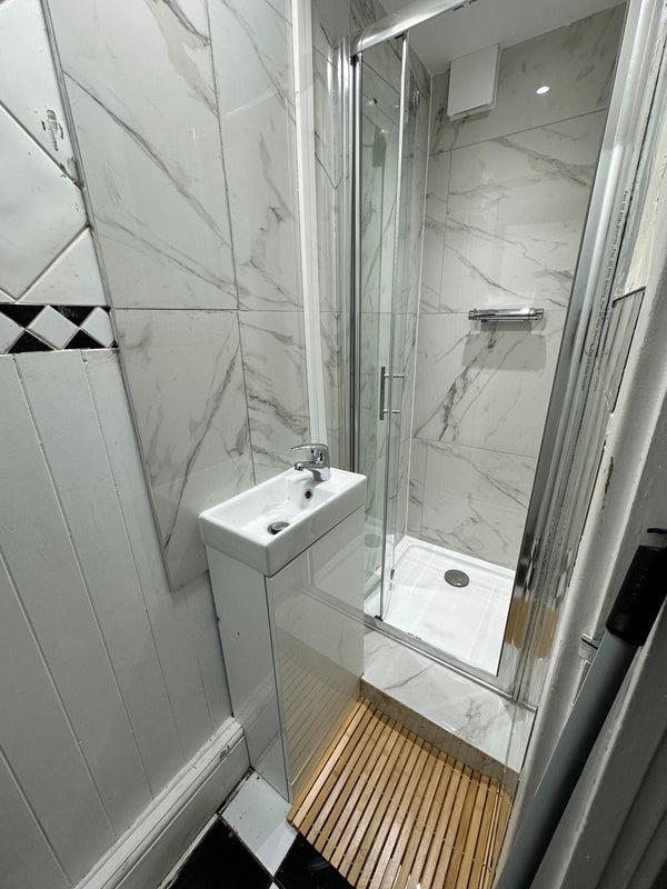 Room Mynchens in Basildon