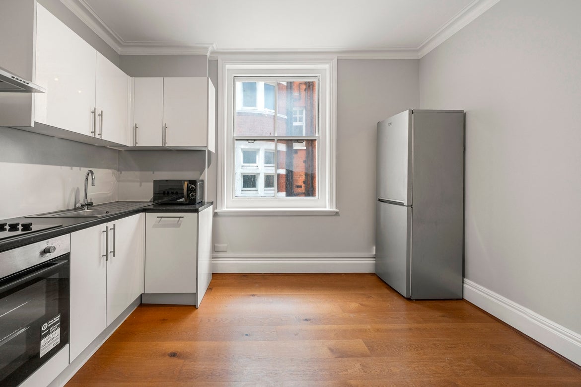 Flat Harley Street in City of Westminster