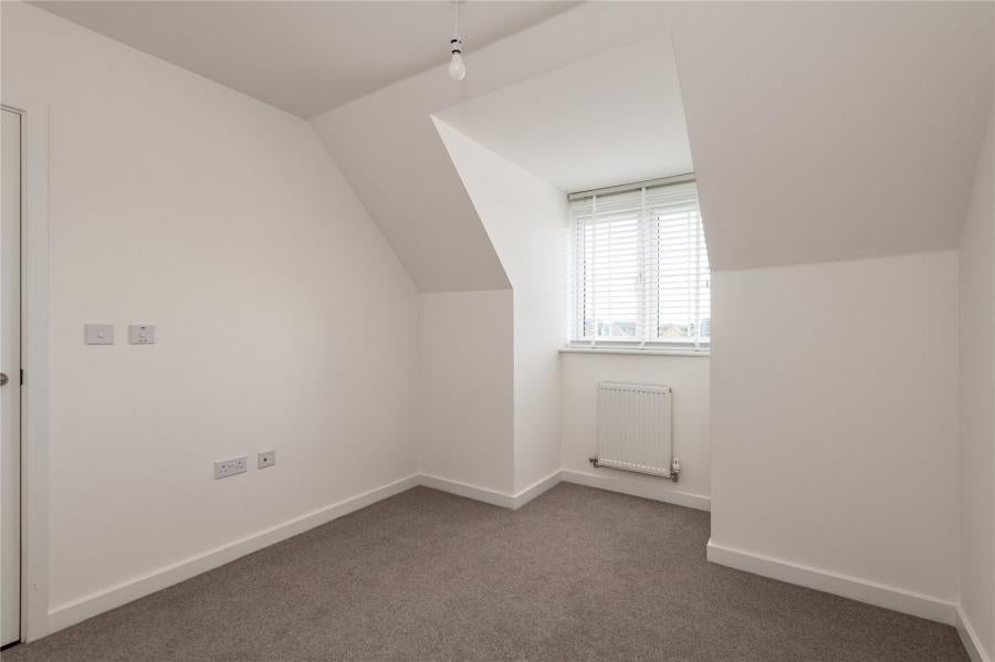 Room Spring Grove in Borough of Swale
