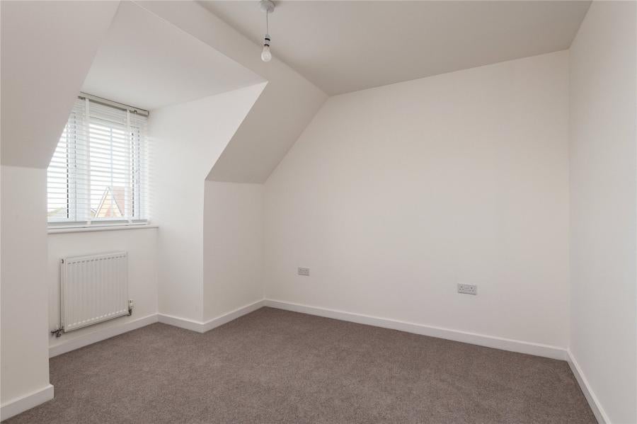 Room Spring Grove in Borough of Swale