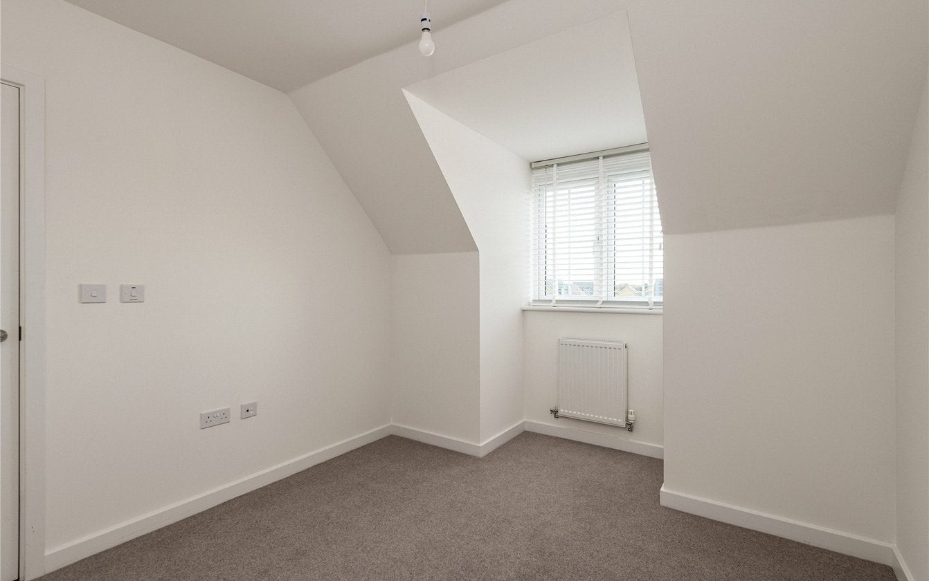 Room Spring Grove in Borough of Swale
