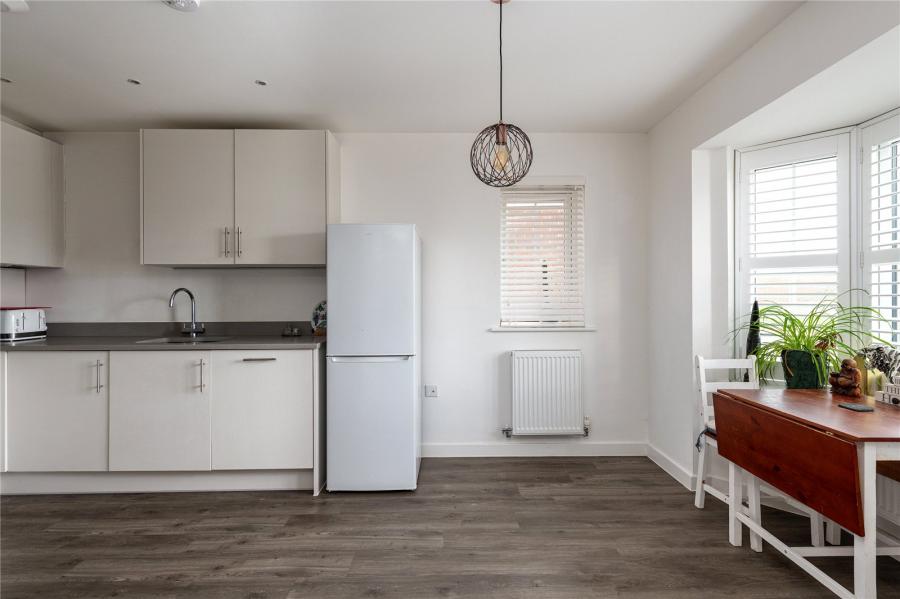 Room Spring Grove in Borough of Swale