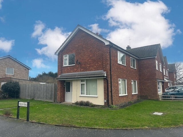 House Elm Crescent in Glinton