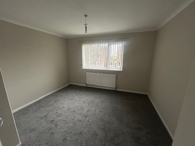 House Elm Crescent in Glinton