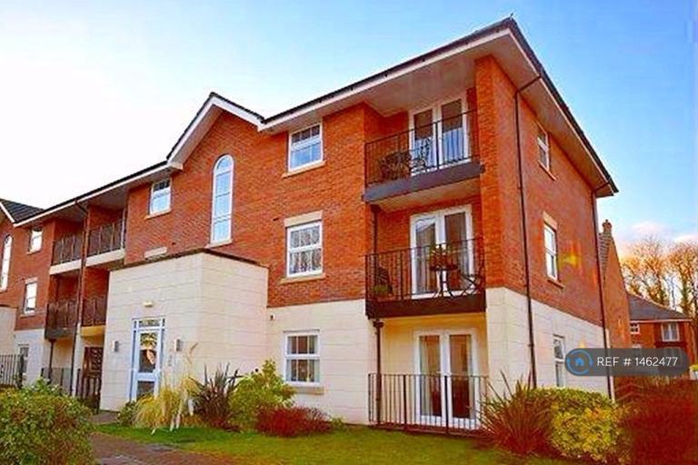 Flat Badgerdale Way in Derby