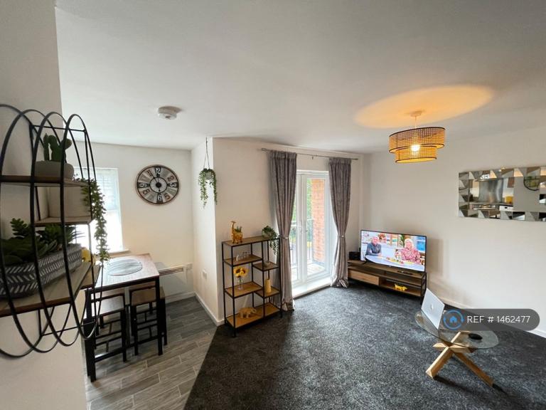 Flat Badgerdale Way in Derby