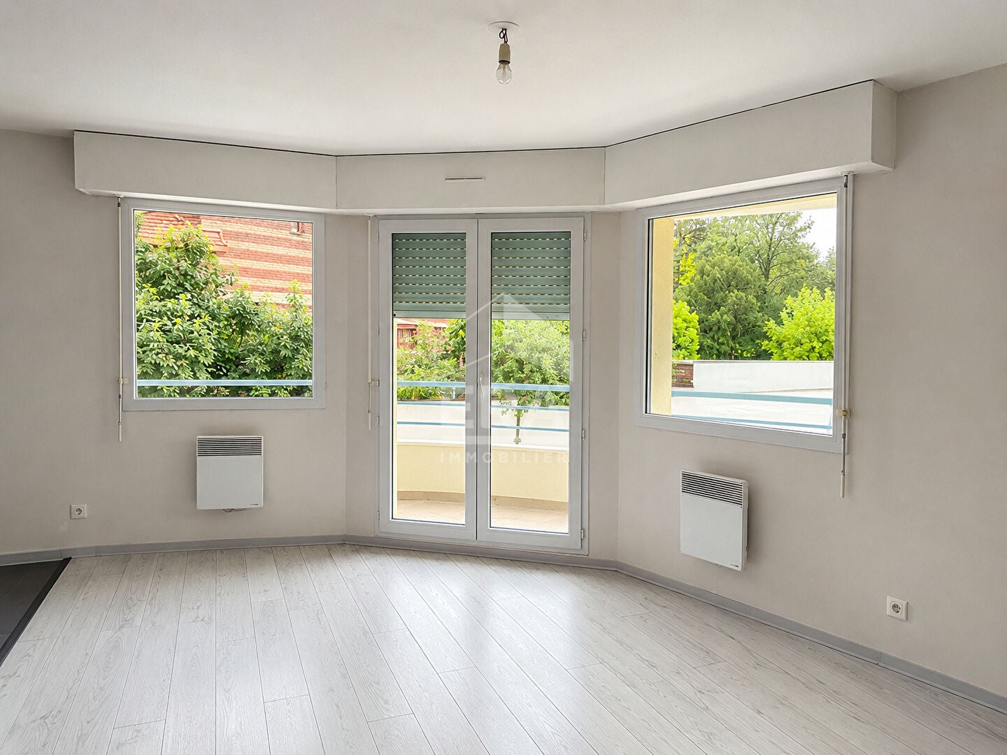 Room Rue Jean Laillet in Chartres