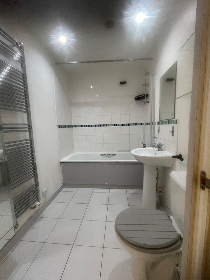Flat Taylor Place in Greater London
