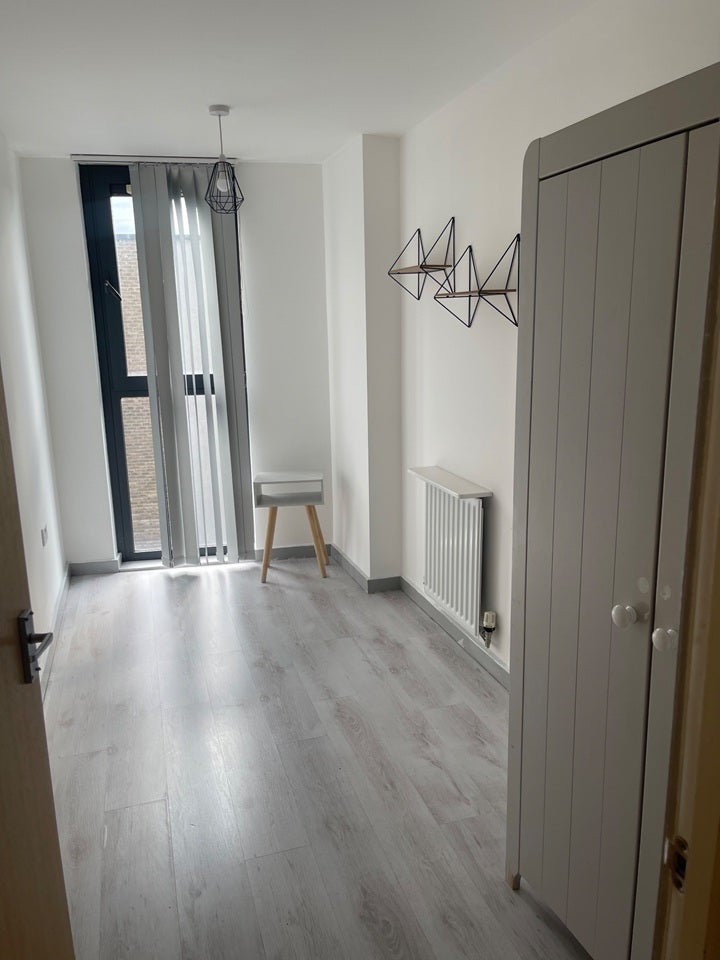 Flat Taylor Place in Greater London