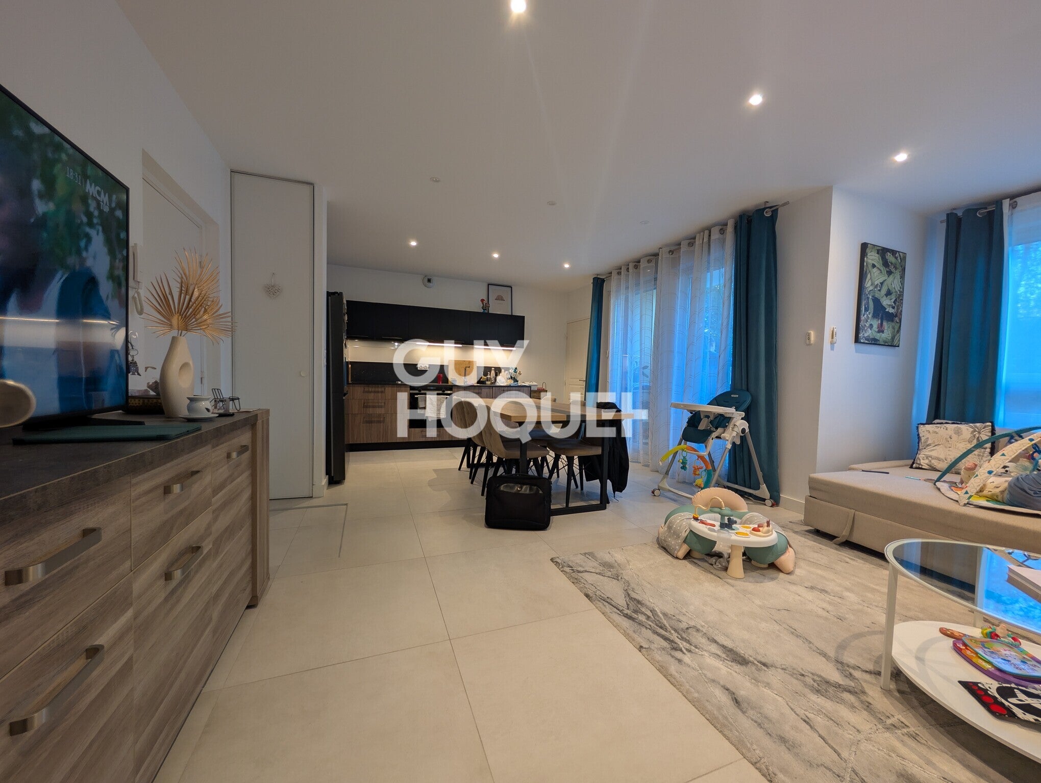 Appartement Chemin des Amoureux à Décines-Charpieu