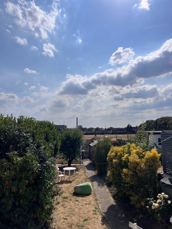 Room Hebdon Road in Greater London