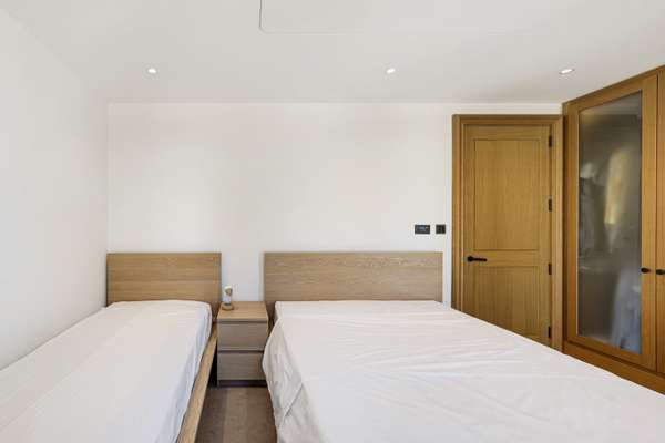 Flat John Islip Street in City of Westminster