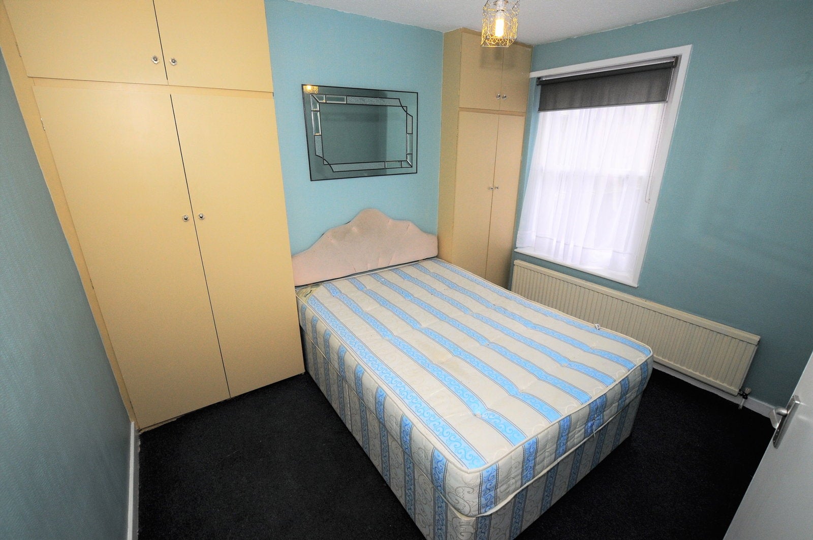 Flat Kerry Avenue in Thurrock