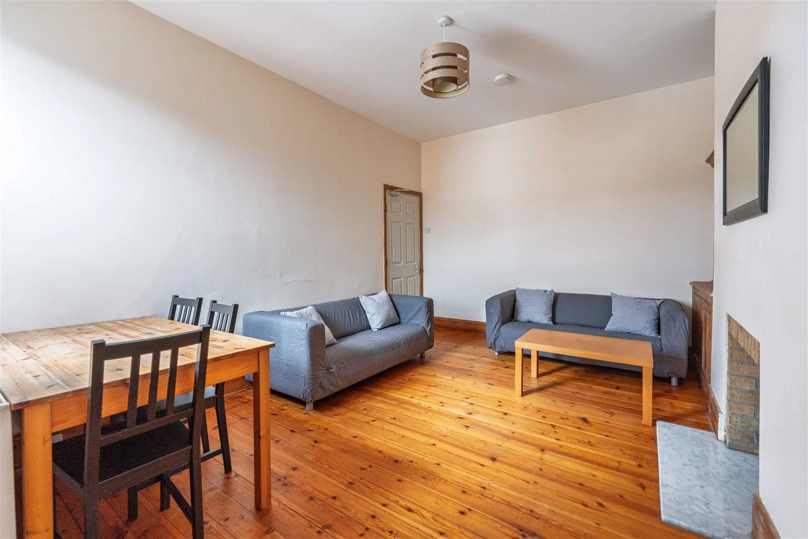 Flat Hazelwood Avenue in Newcastle upon Tyne