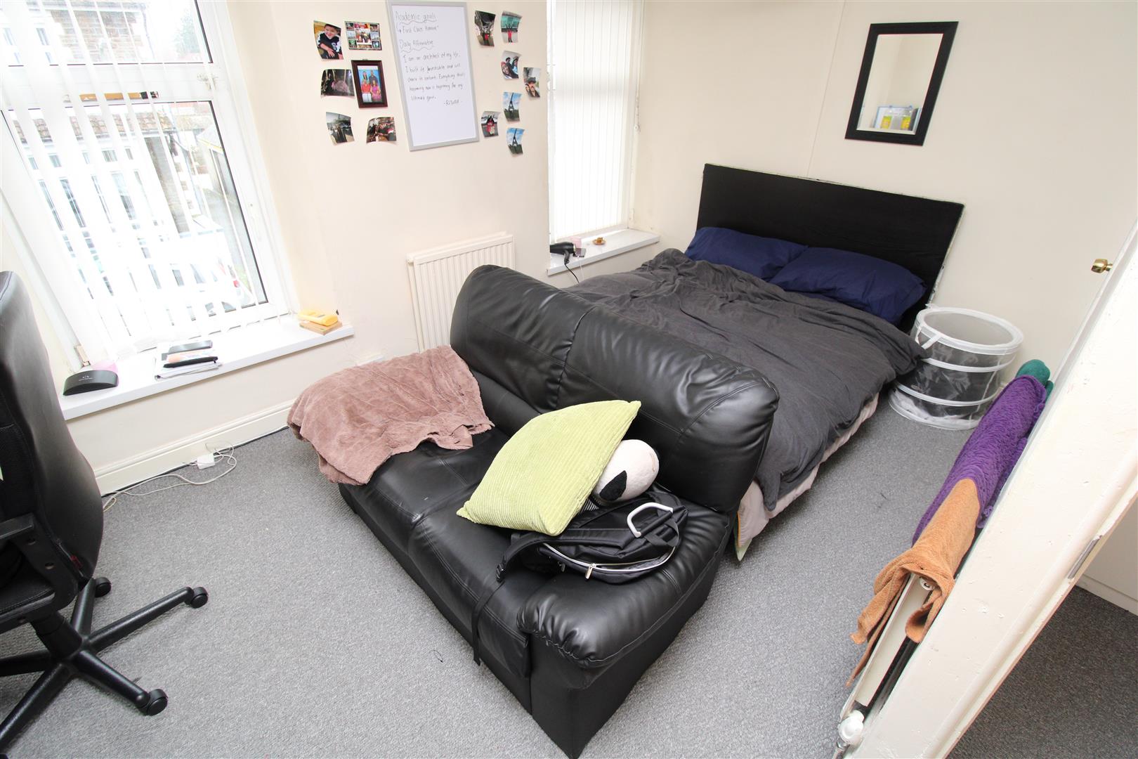 Room Hilda Street in Pontypridd