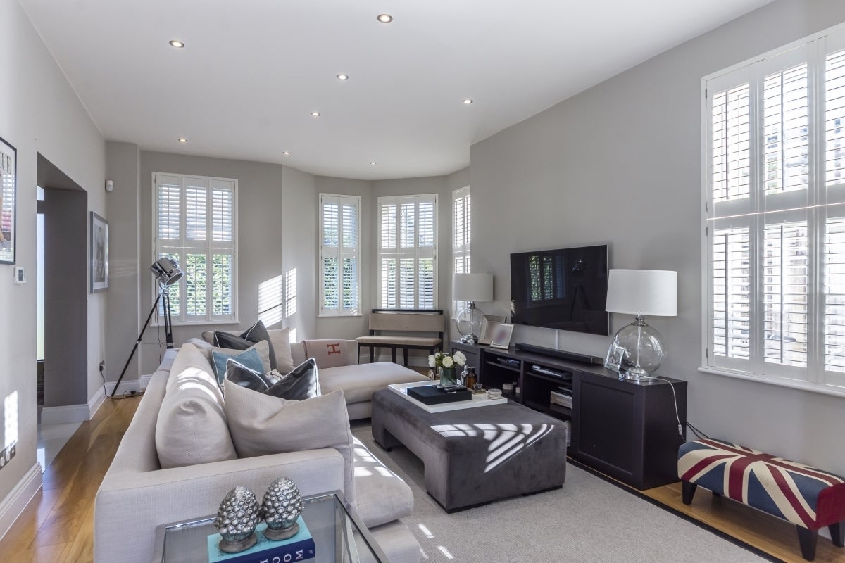 House Coppetts Road in Greater London
