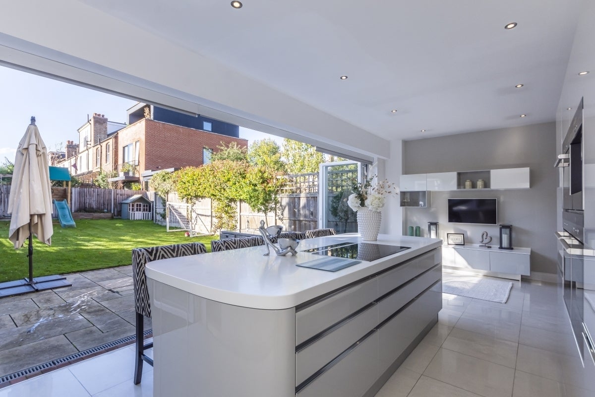 House Coppetts Road in Greater London
