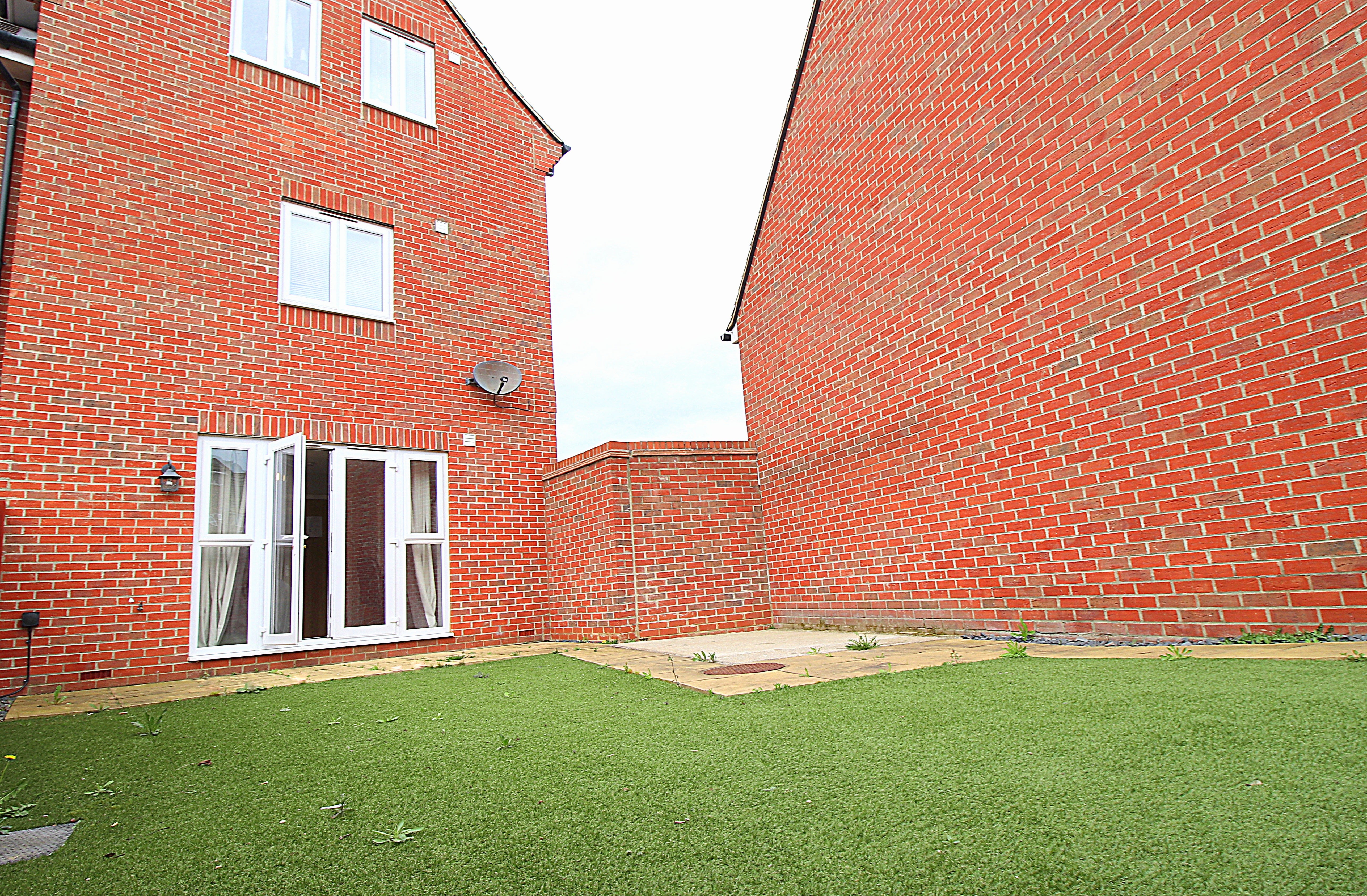 Room Horace Close in Shortstown