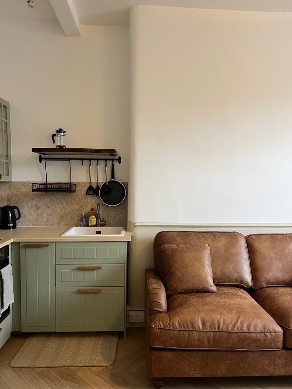 Room Albion Road in City of Edinburgh