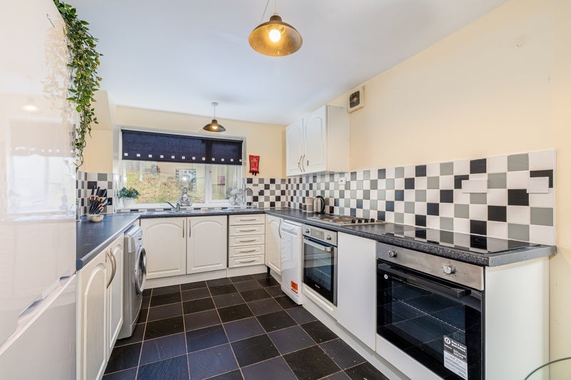 Flat Ashwood Road in Nuneaton and Bedworth