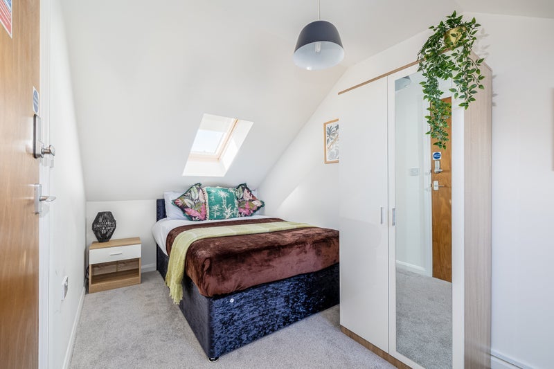 Flat Ashwood Road in Nuneaton and Bedworth