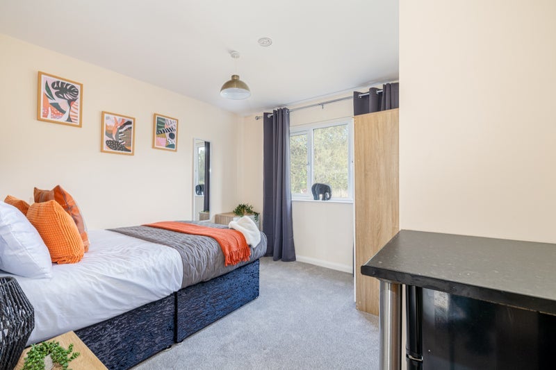 Room Ashwood Road in Nuneaton and Bedworth