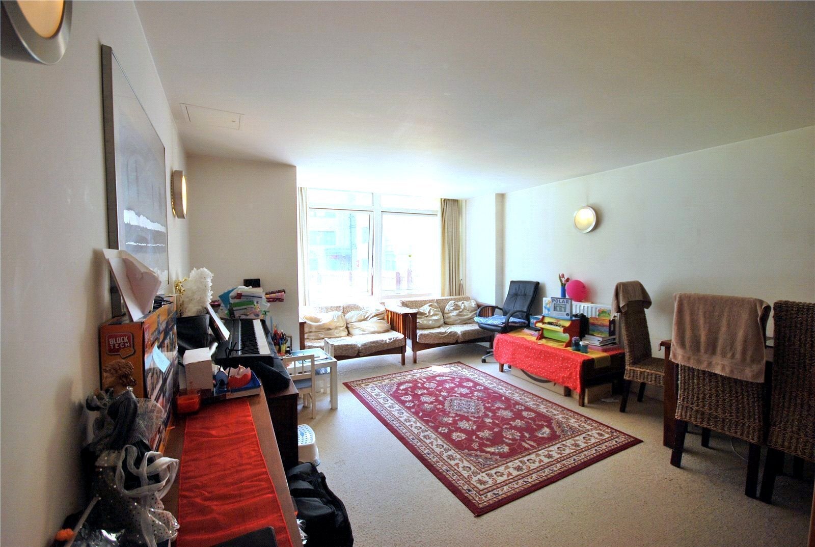 Flat Cassilis Road in Greater London