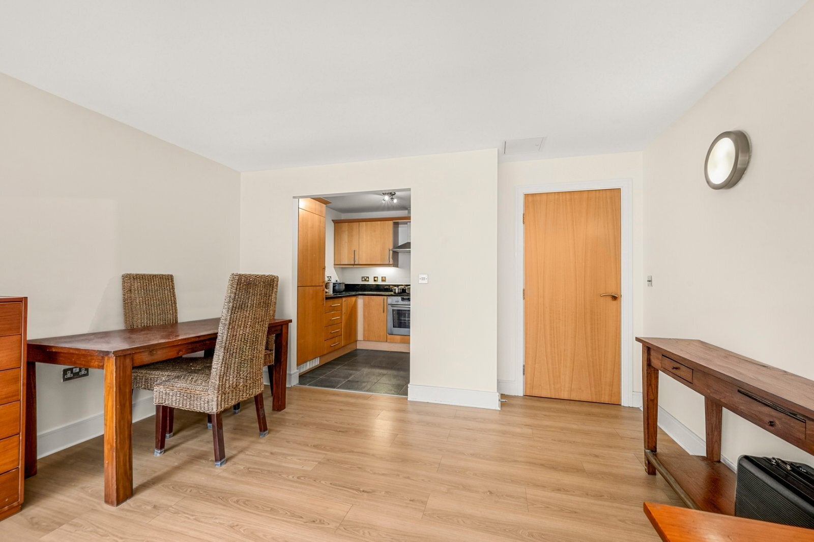 Flat Cassilis Road in Greater London