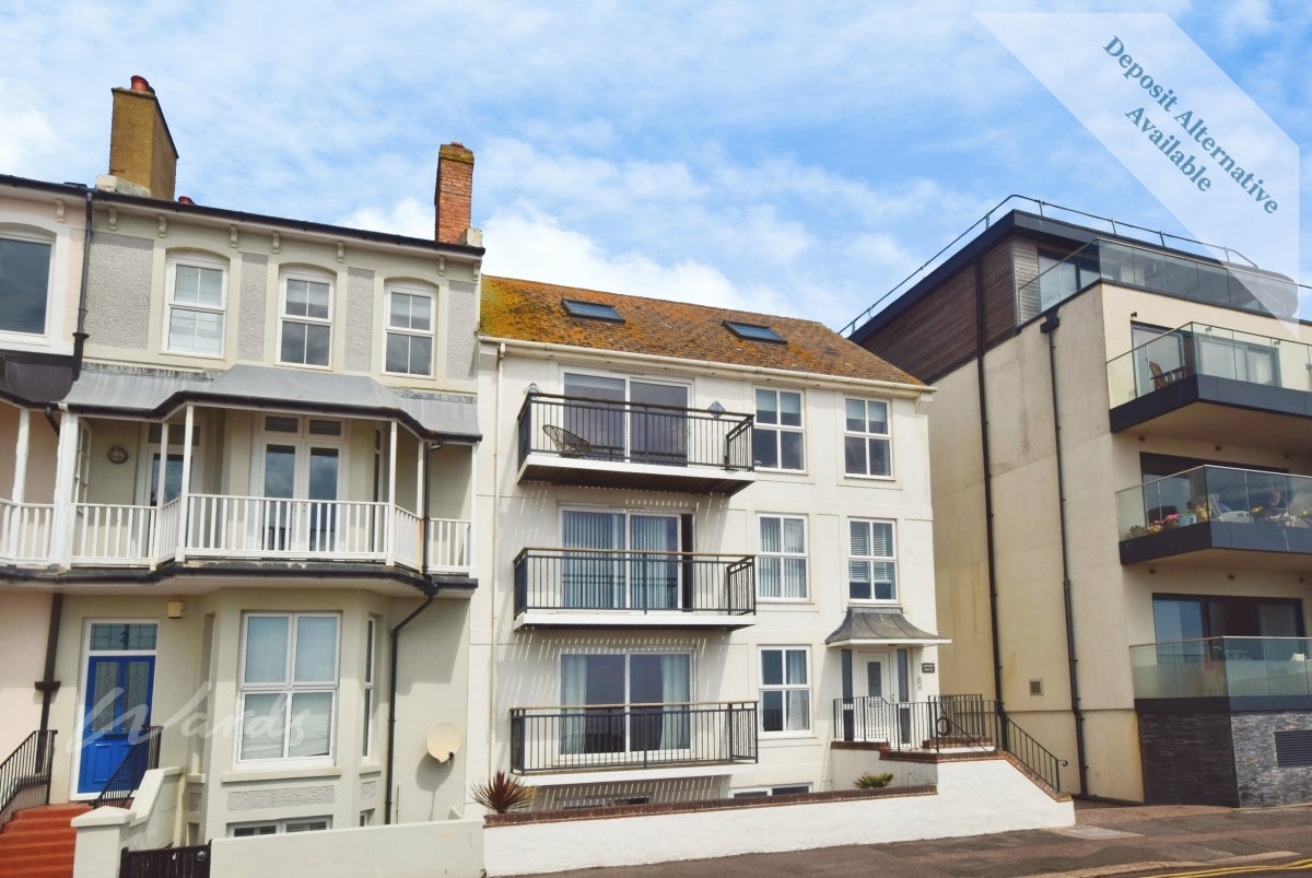 Flat West Parade in Folkestone and Hythe District