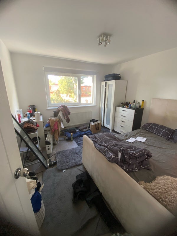 Room Patrick Connolly Gardens in Greater London