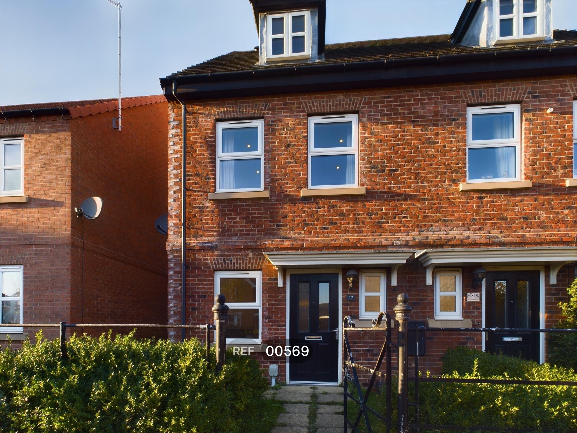 House Runnymede Lane in Hull