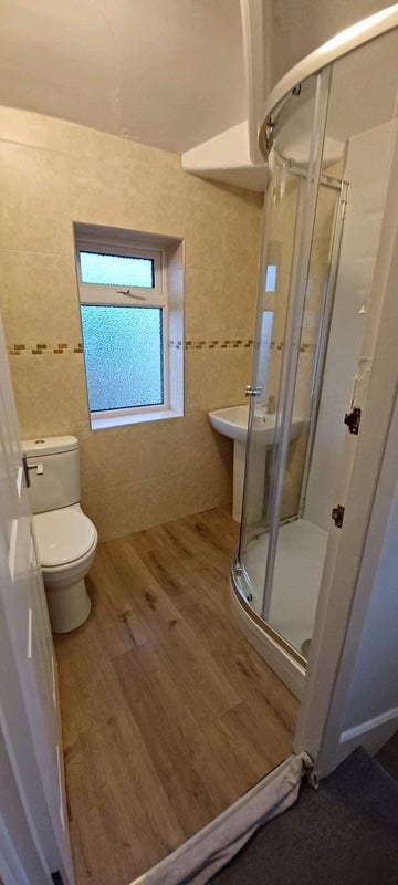 Room Mersey Walk in Warrington