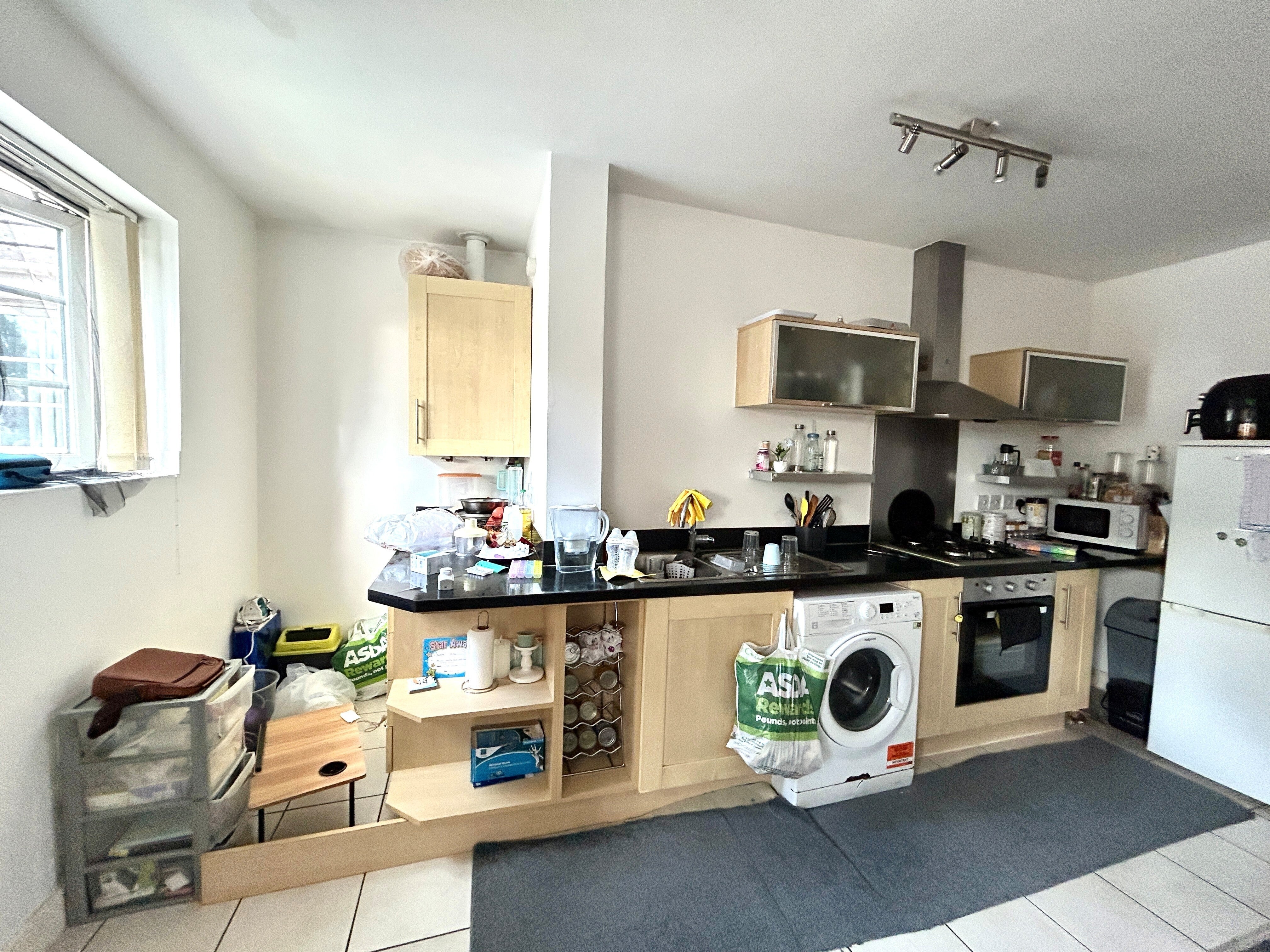 Flat Summerfield Road in Dudley
