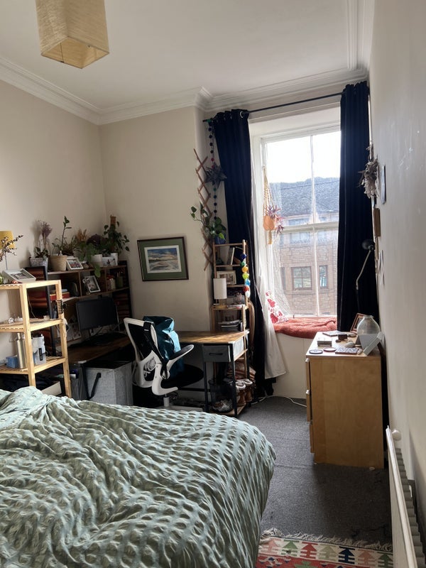 Room St Leonard's Street in City of Edinburgh