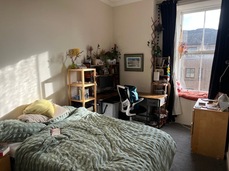 Room St Leonard's Street in City of Edinburgh