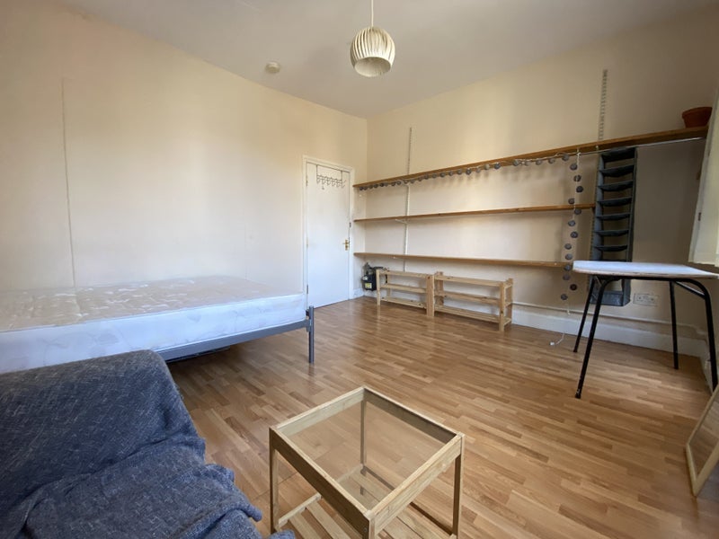 House Hoxton Street in Greater London