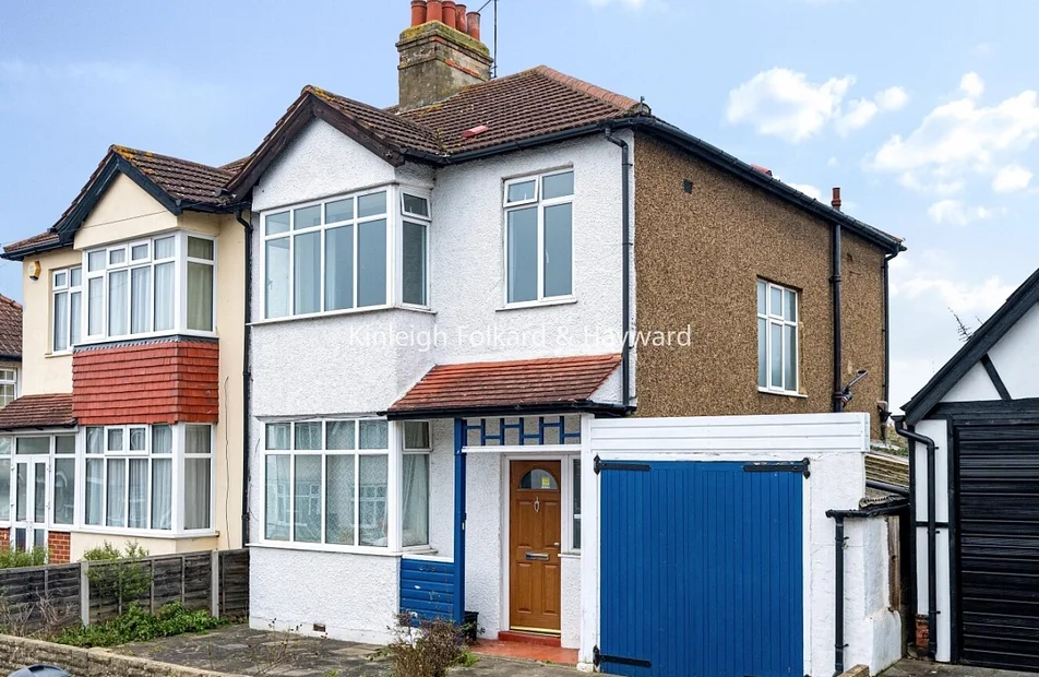House Southlands Road in Greater London
