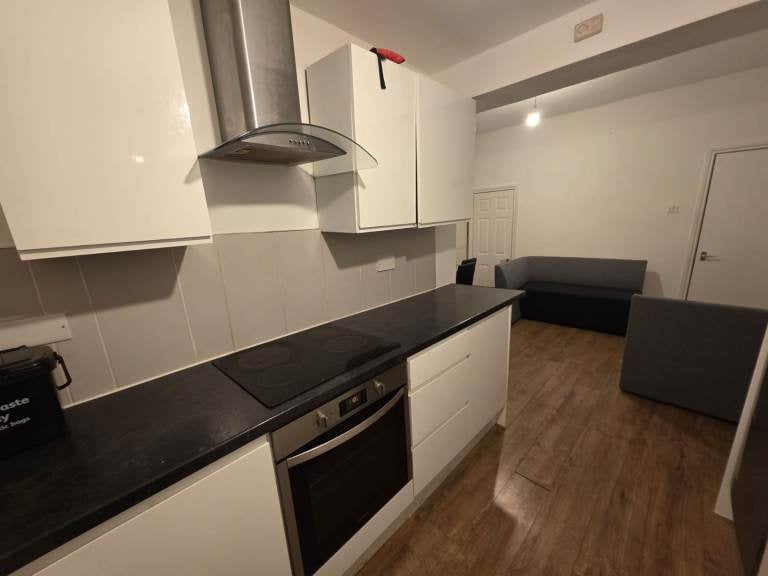 House Priory Road in Greater London
