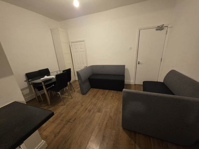 House Priory Road in Greater London