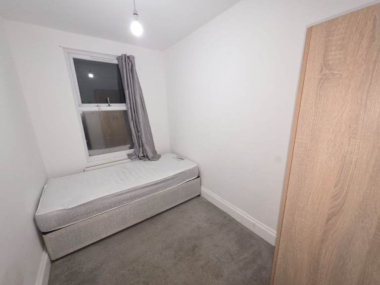 House Priory Road in Greater London
