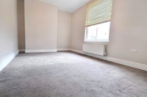 Flat St Wulstan's Crescent in Worcester