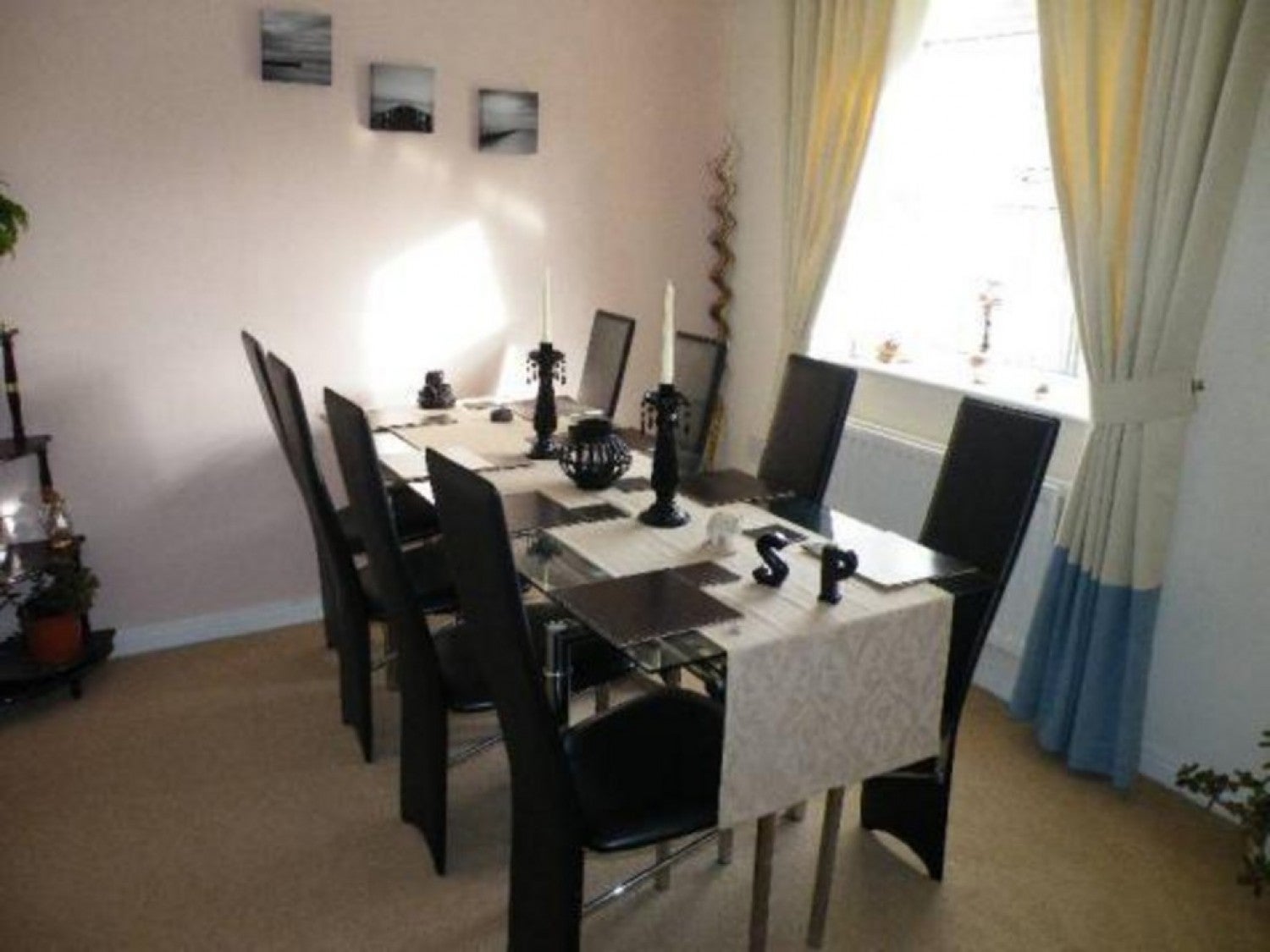 House Brampton Close in Wychwood Village