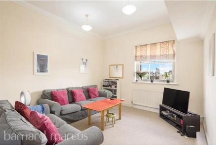Flat Kennington Lane in Greater London