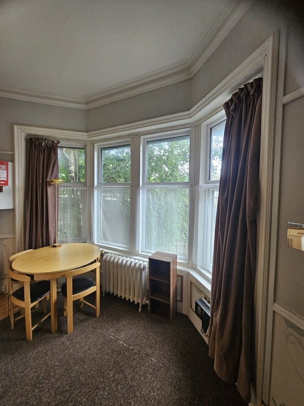 Room Central Drive in Bournemouth