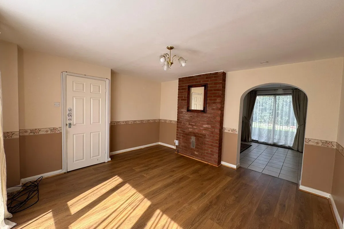House Orwell Close in Raunds